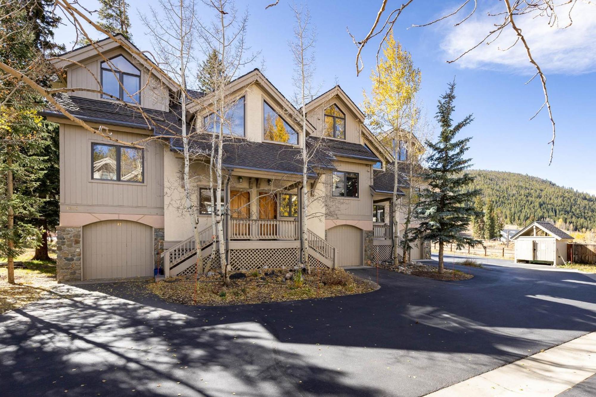 2985 Ironwood Townhomes 基斯通 外观 照片